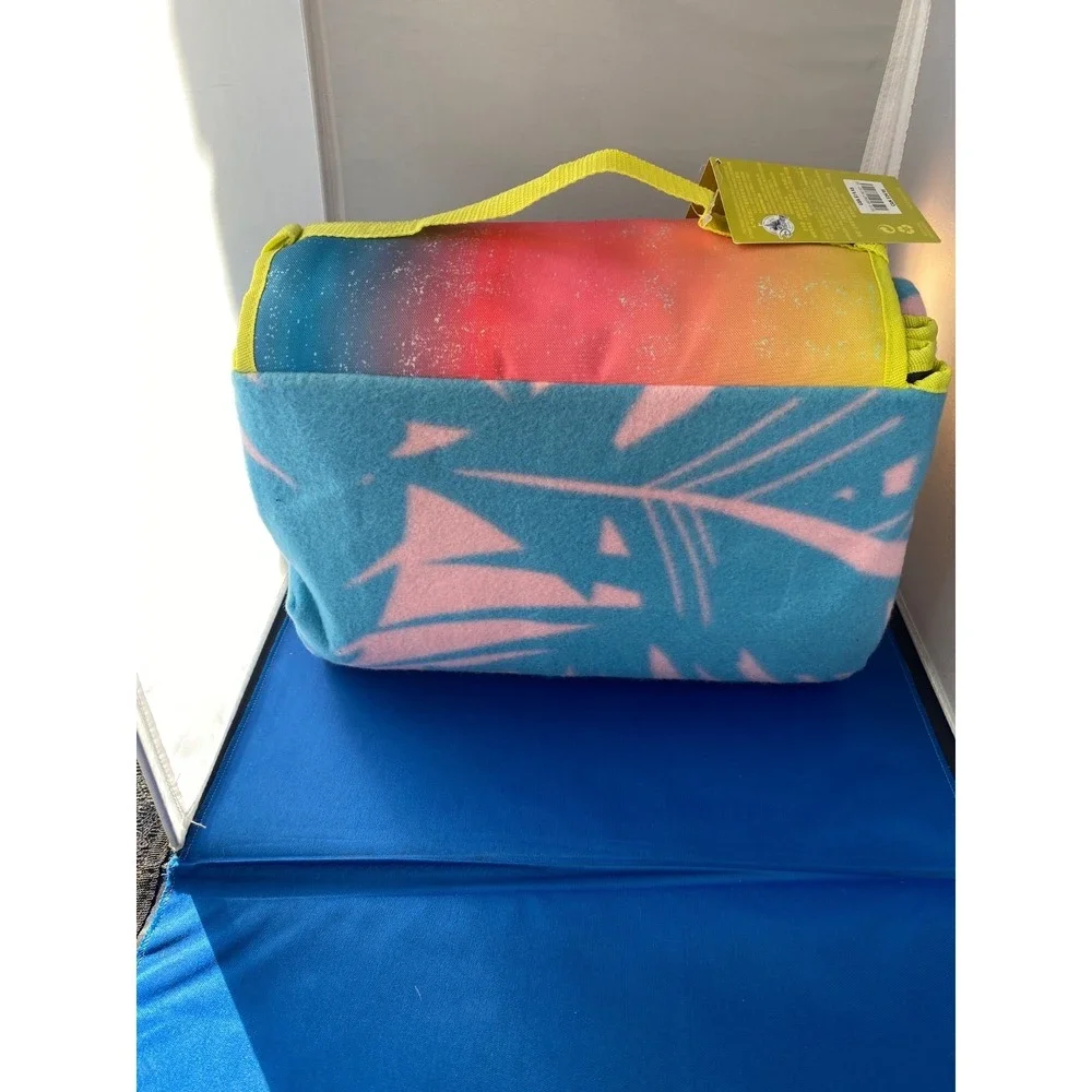 Disney Picnic Beach Blanket Stitch NEW Exclusive 2018 70